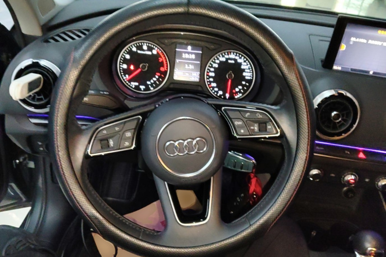 Audi A3 2019 #11 Audi A3 2019 car image #11