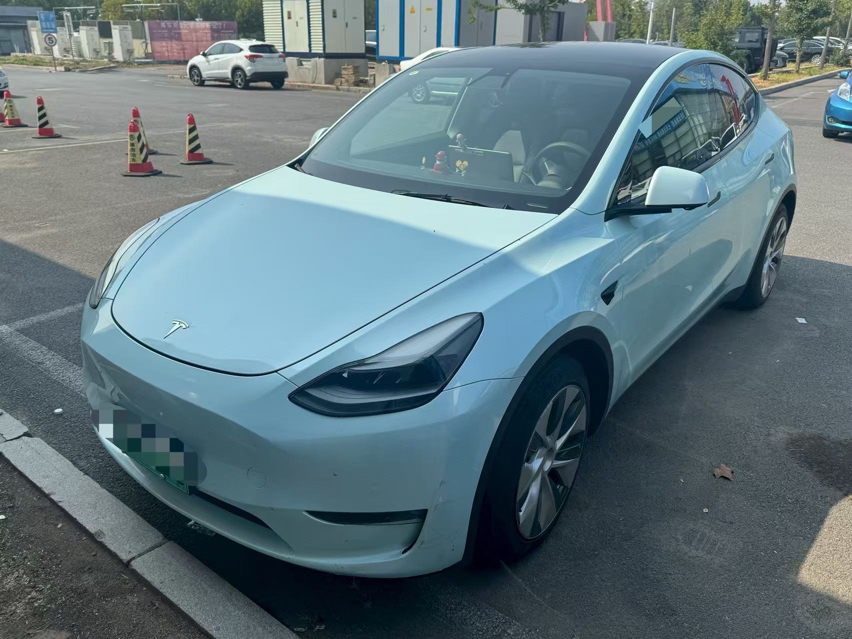 Tesla Model Y 2021 Tesla Model Y 2021 immagine di auto
