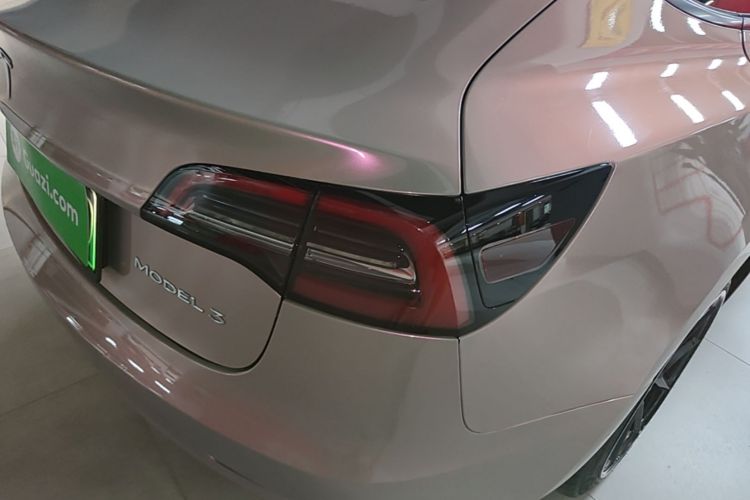 Tesla Model 3 2022 car image #8
