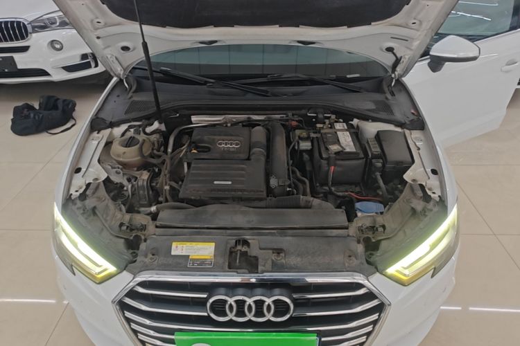 Audi A3 2018 immagine di auto #20