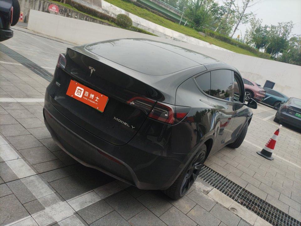 Tesla Model Y 2024 #3 Tesla Model Y 2024 car image #3