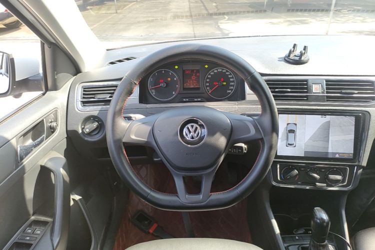 Volkswagen Santana 2021 car image #11