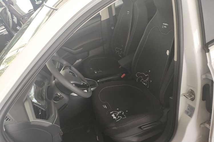 Volkswagen Polo 2021 car image #15