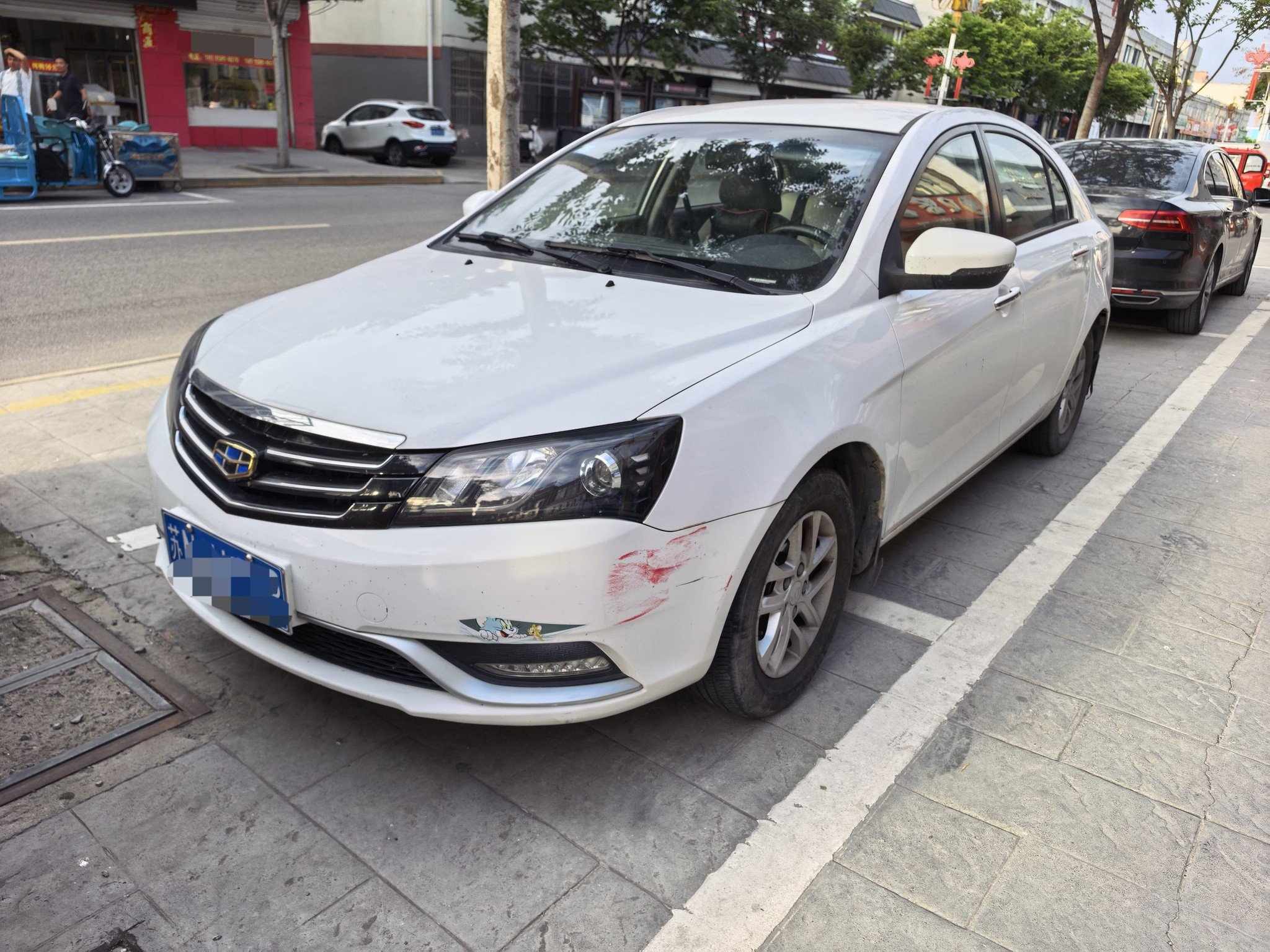 GEELY Emgrand 2016 GEELY Emgrand 2016 immagine di auto