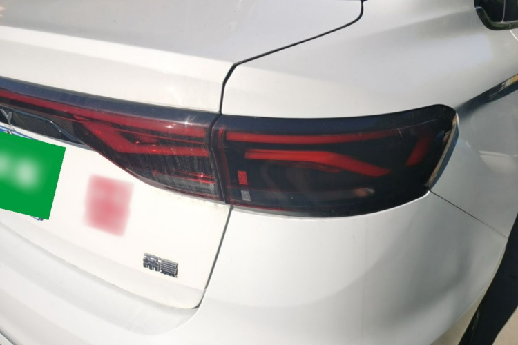 GEELY Emgrand 2022 car image #8
