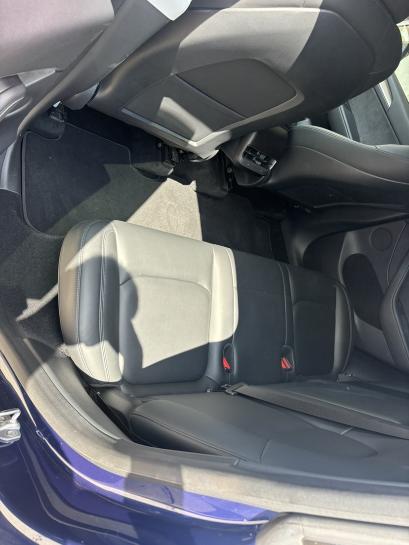 Tesla Model Y 2021 #4 Tesla Model Y 2021 car image #4