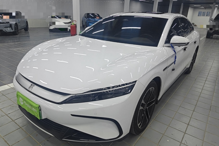 BYD Han 2023 car image #2