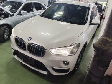 BMW X1 2017 BMW X1 2017 car image