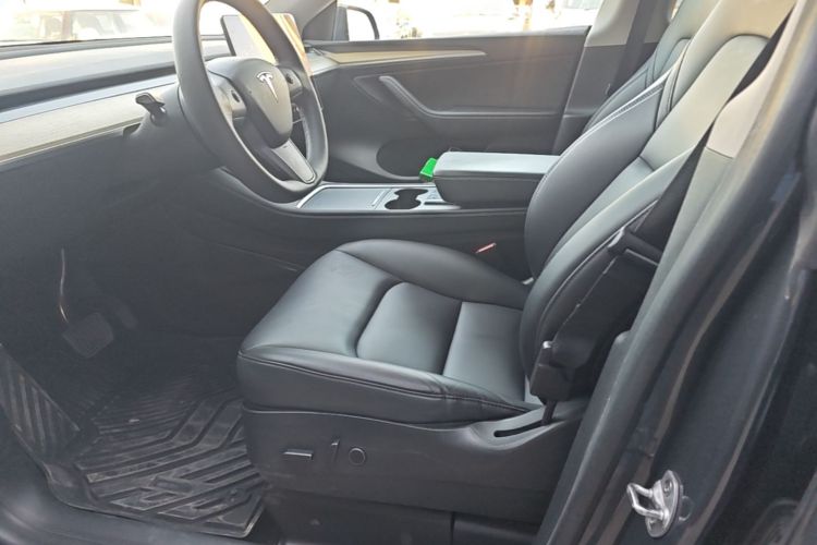 Tesla Model Y 2022 #15 Tesla Model Y 2022 car image #15