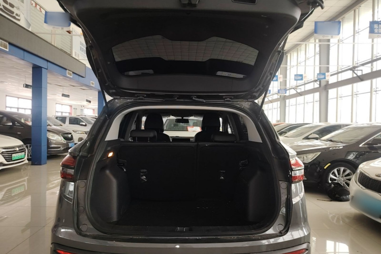 GEELY Coolray 2025 #19 GEELY Coolray 2025 car image #19