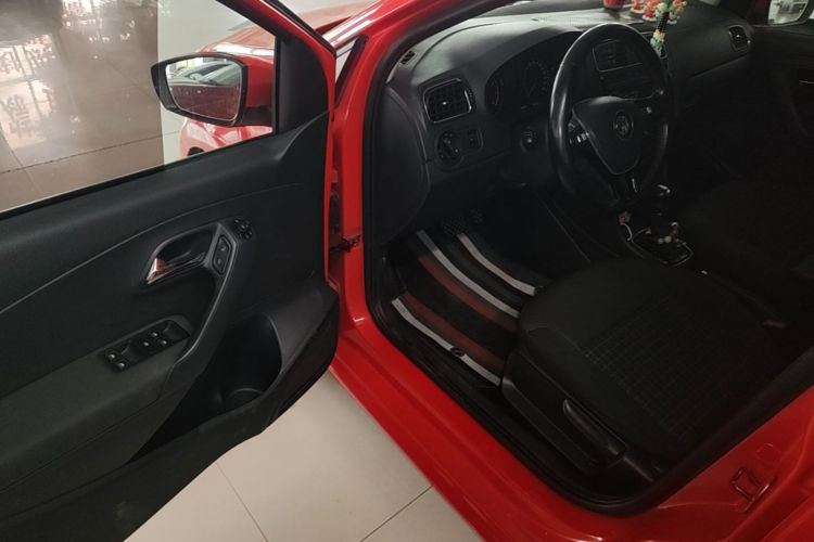 Volkswagen Polo 2019 #12 Volkswagen Polo 2019 car image #12
