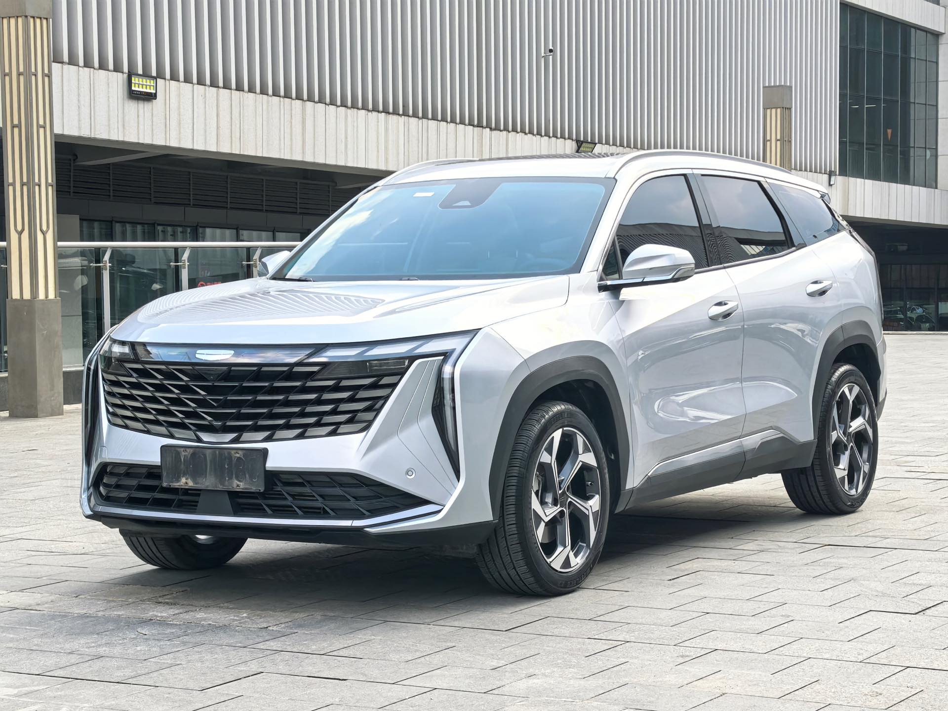 GEELY Boyue L 2025 immagine di auto 