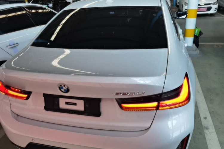 BMW 3 Series 2023 car image #6
