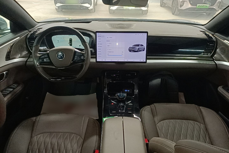 BYD Han 2024 #10 BYD Han 2024 изображение автомобиля #10