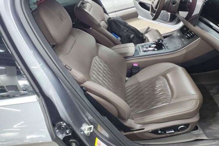 BYD Han 2022 car image #24