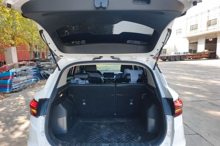 GEELY Coolray 2025 #21 GEELY Coolray 2025 car image #21