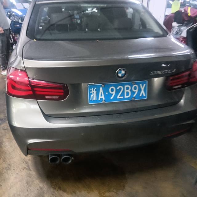 BMW 3 Series 2018 #4 BMW 3 Series 2018 car image #4