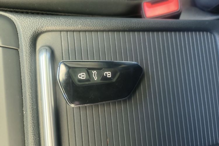 Volkswagen Golf 2024 #9 Volkswagen Golf 2024 car image #9