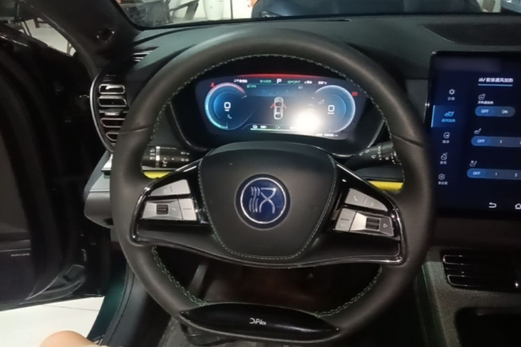 BYD Han 2022 car image #11