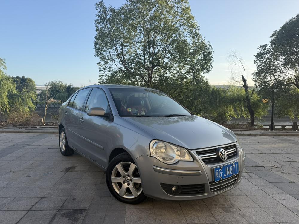 Volkswagen Polo 2010 #3 Volkswagen Polo 2010 car image #3