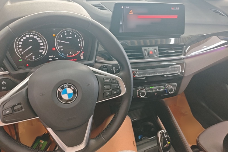 BMW X1 2021 car image #10