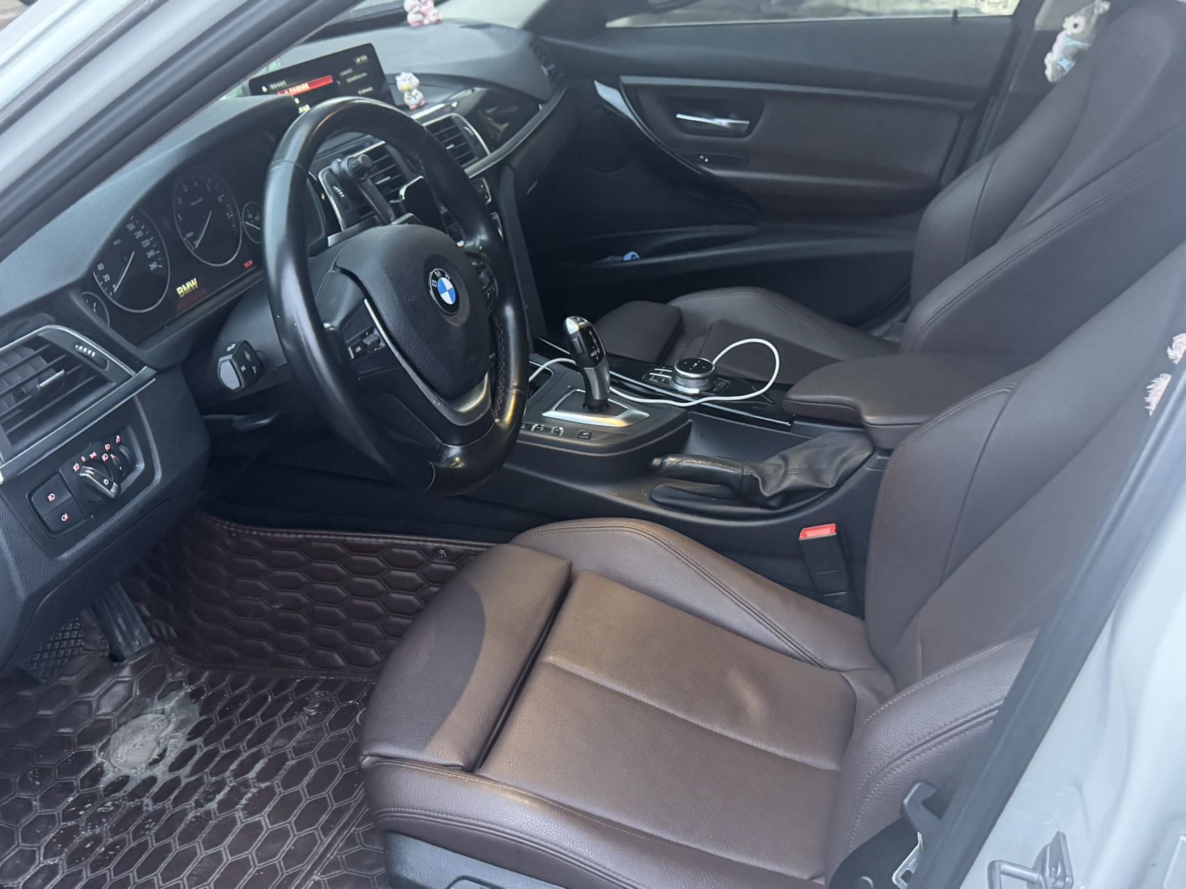 BMW 3 Series 2019 car image #5