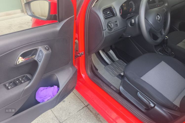 Volkswagen Polo 2017 car image #18