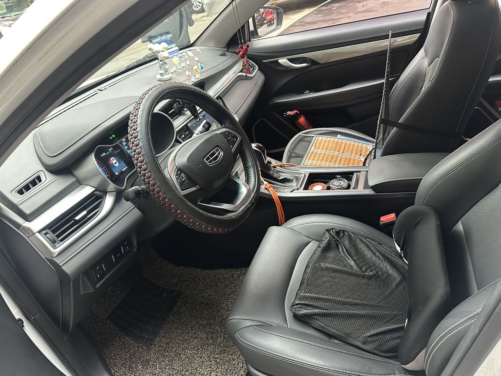 GEELY Emgrand 2020 imagem de carro #5