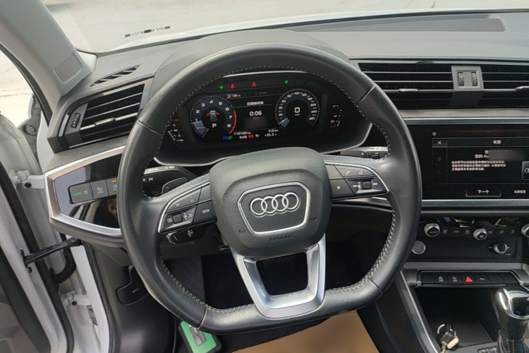 Audi Q3 2020 image de voiture #11