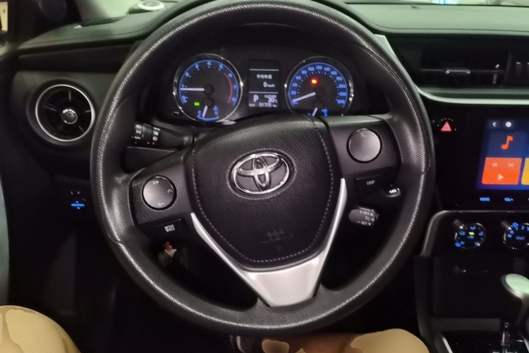 Toyota Corolla 2019 #16 Toyota Corolla 2019 car image #16