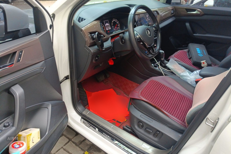 Volkswagen Tharu 2021 car image #18
