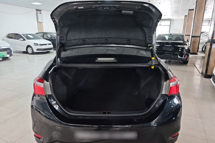 Toyota Corolla 2018 immagine di auto #20