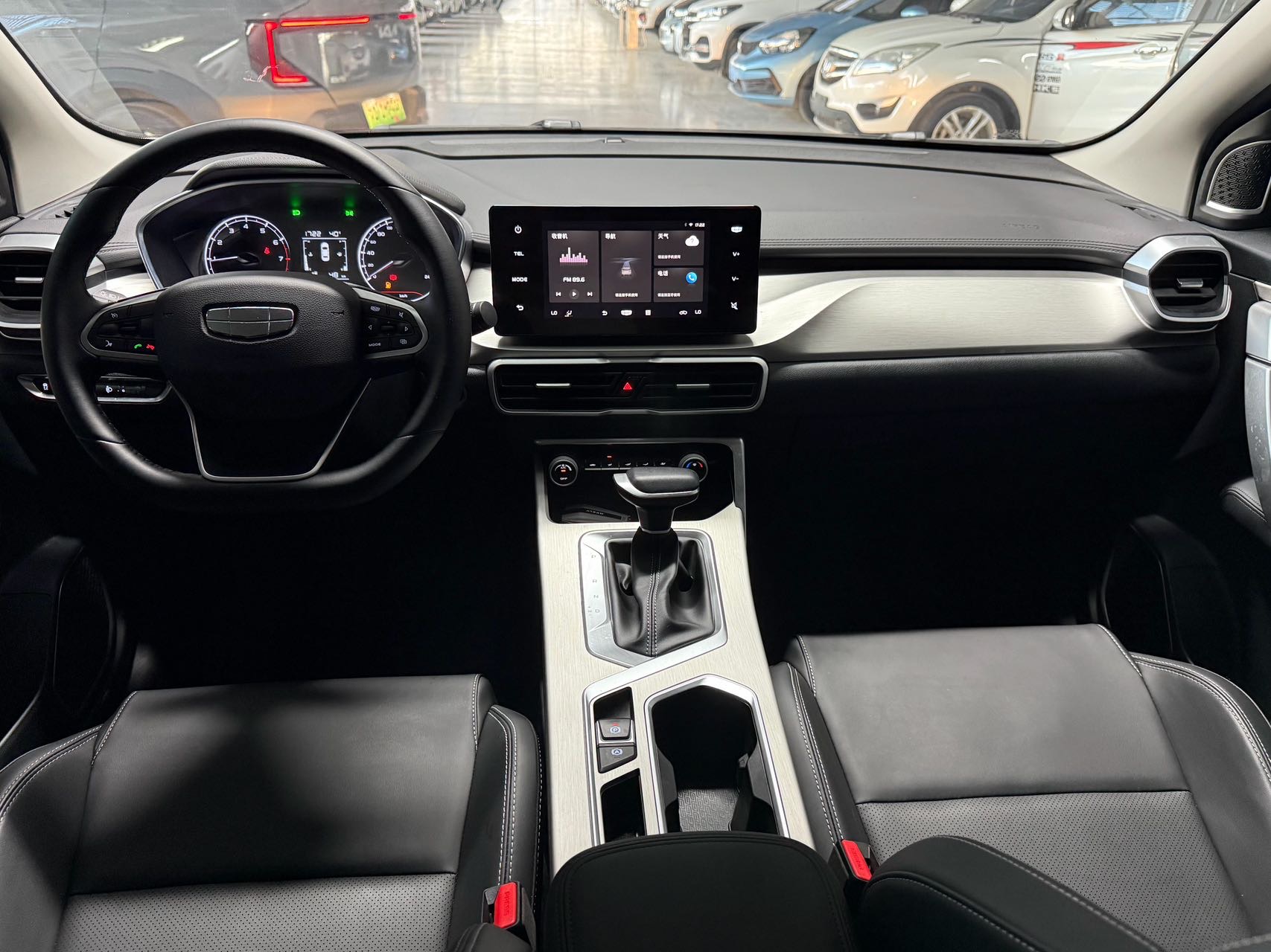 GEELY Coolray 2025 car image #7
