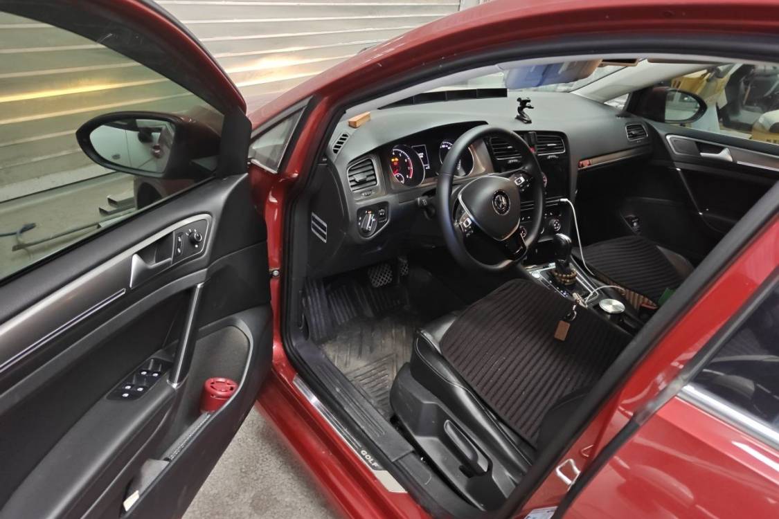 Volkswagen Golf 2015 car image #23