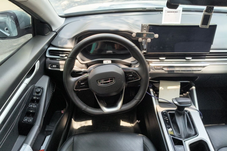 GEELY Emgrand 2023 car image #11