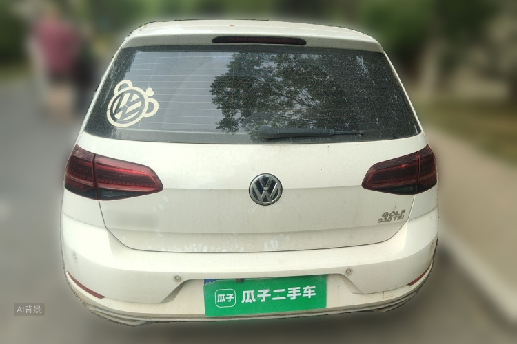 Volkswagen Golf 2018 car image #6