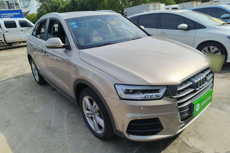 Audi Q3 2019 car image #4