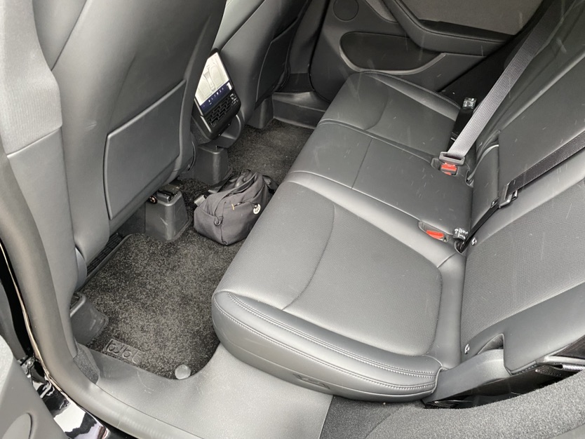 Tesla Model Y 2026 #4 Tesla Model Y 2026 car image #4