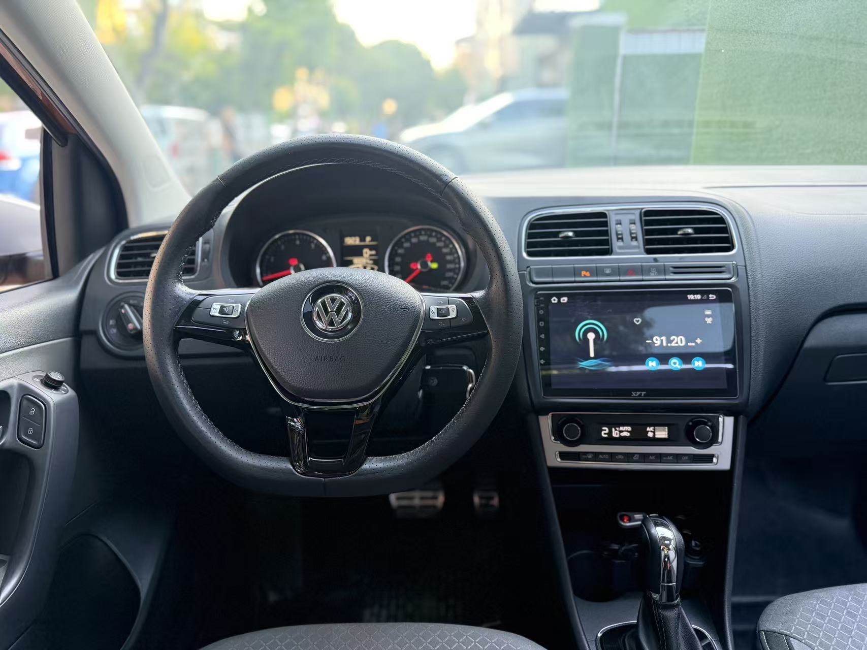 Volkswagen Polo 2015 #8 Volkswagen Polo 2015 car image #8