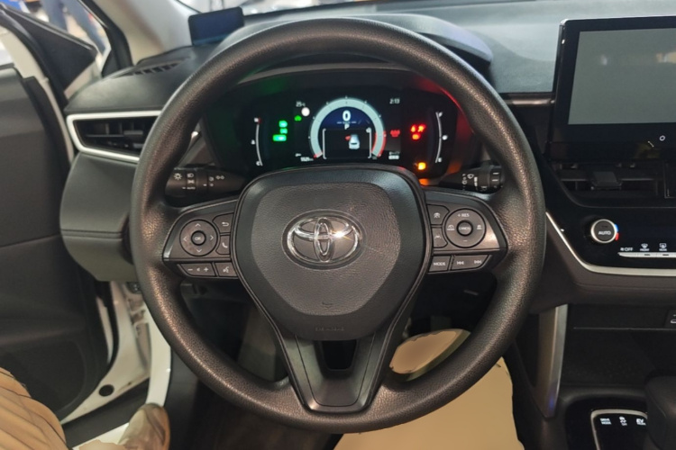 Toyota Corolla Cross 2025 #11 Toyota Corolla Cross 2025 car image #11