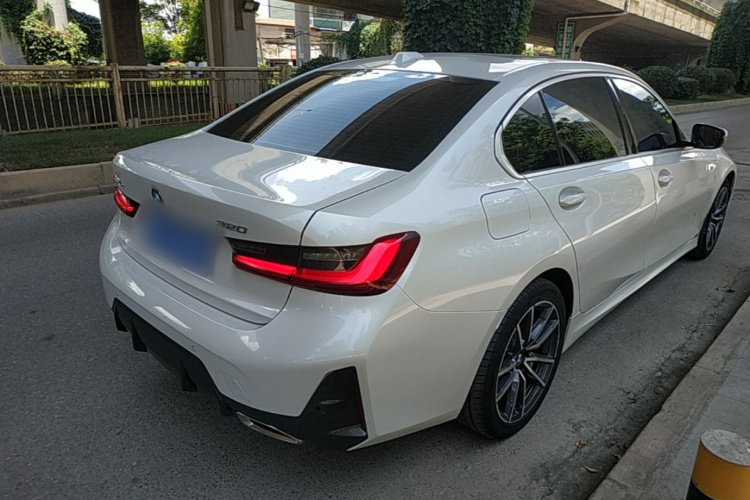 BMW 3 Series 2023 car image #5