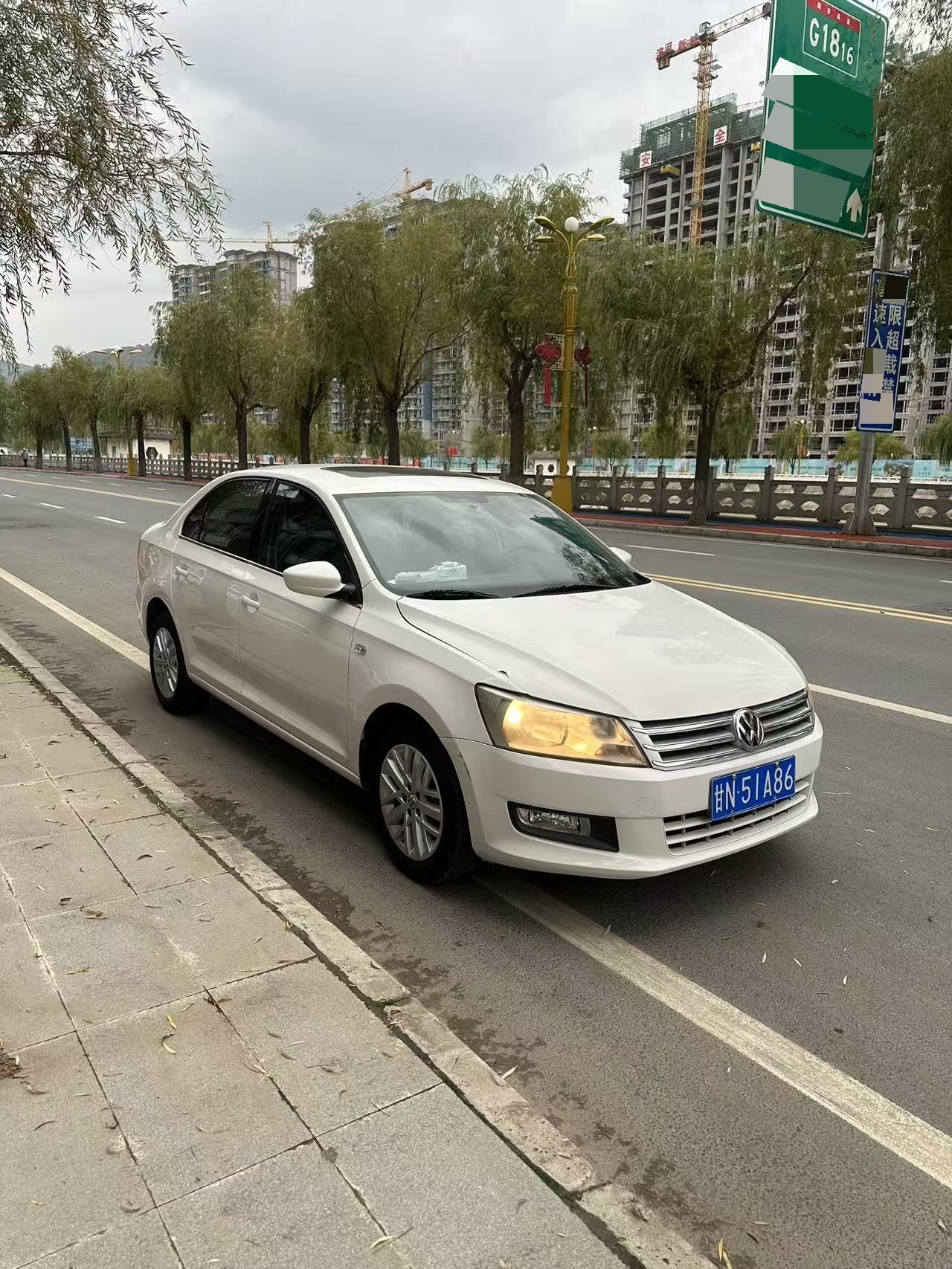 Volkswagen Santana 2014 car image #3