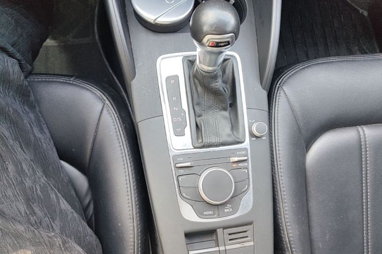 Audi A3 2017 immagine di auto #14