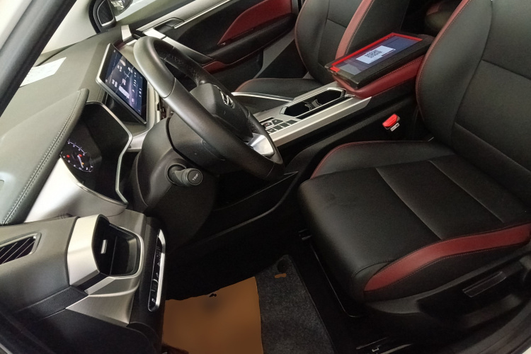 GEELY Coolray 2022 #19 GEELY Coolray 2022 car image #19