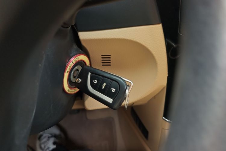 Toyota Corolla 2015 car image #10