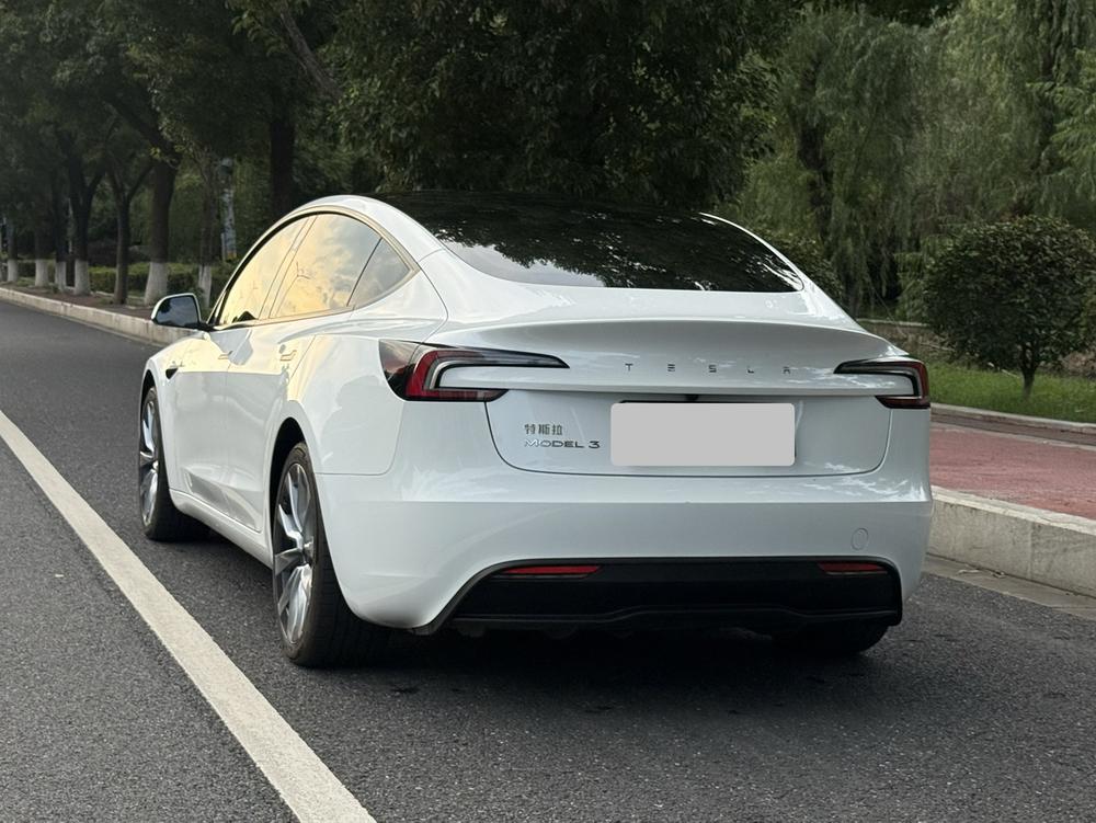 Tesla Model 3 2024 #4 Tesla Model 3 2024 car image #4