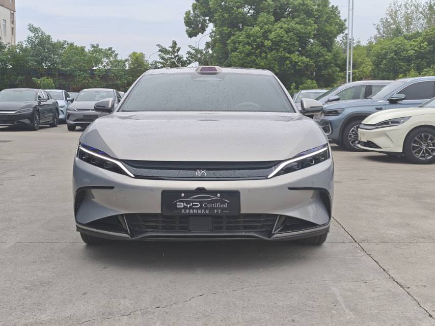 BYD Han 2025 car image #2