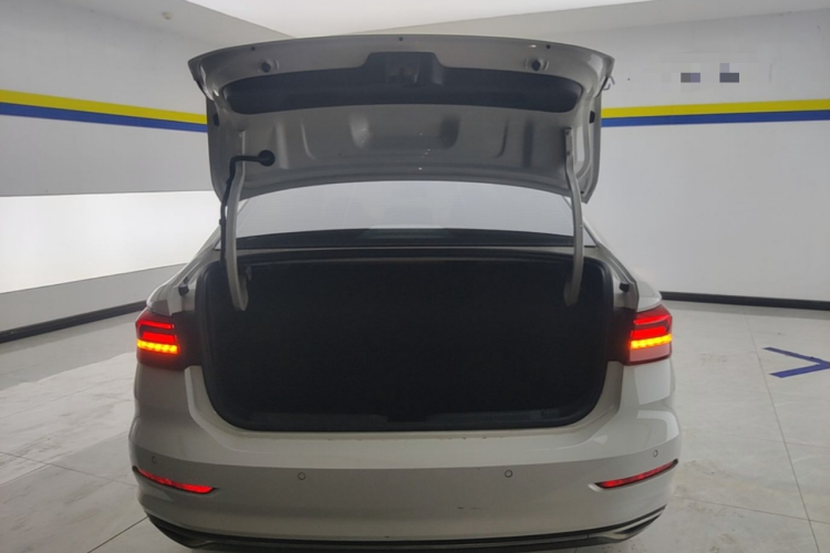 Volkswagen Lavida 2021 #19 Volkswagen Lavida 2021 car image #19