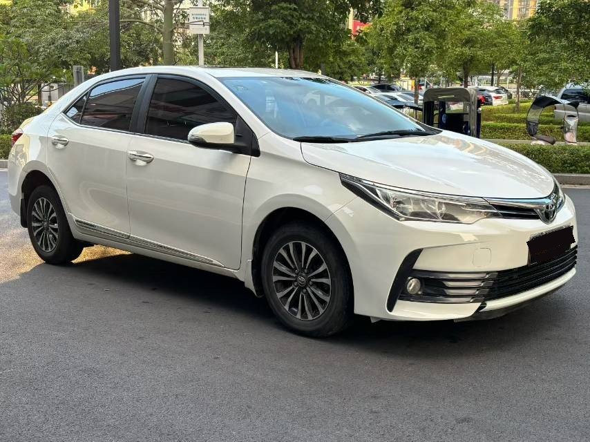Toyota Corolla 2017 immagine di auto #3