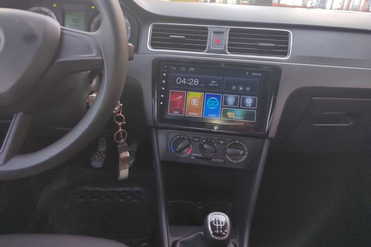 Skoda Rapid 2018 #13 Skoda Rapid 2018 image de voiture #13